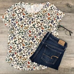 H&M Floral Print Graphic Tee Shirt Size Medium